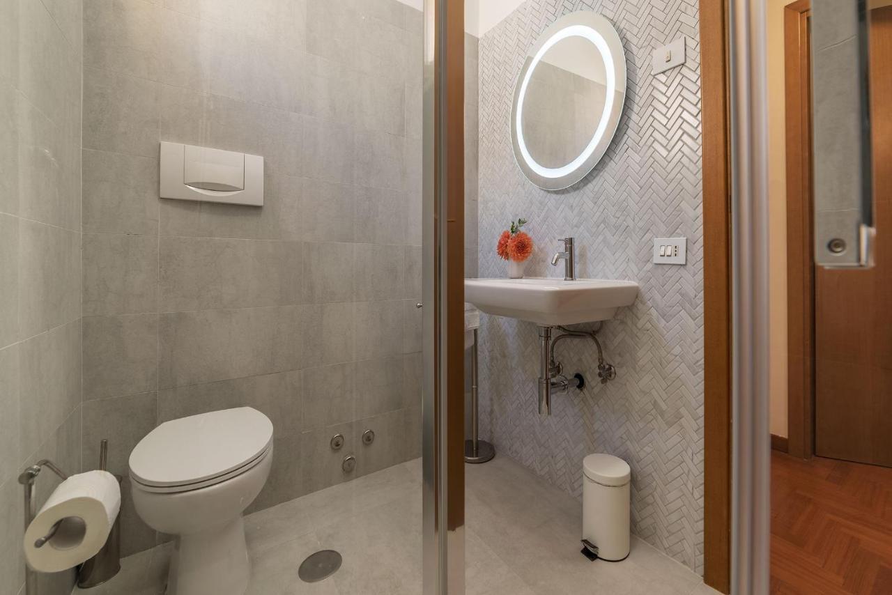 Lively Roma Trastevere Renovated Apartment - Fromhometoروما المظهر الخارجي الصورة